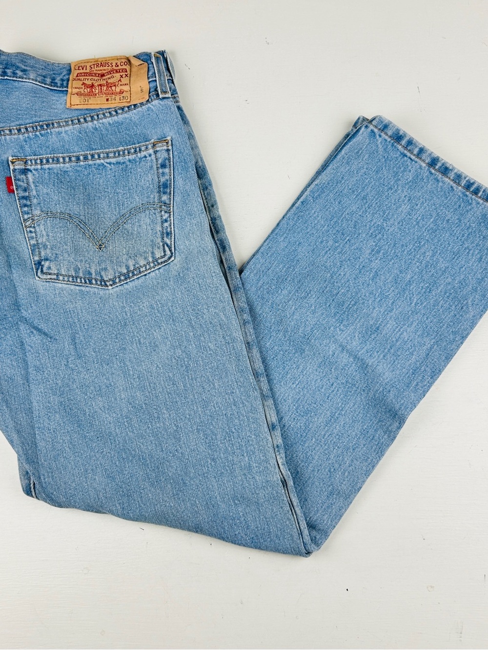 Levis 501 Jeans Men Size 32 X 30 button fly straight Vintage y2k Light Wash